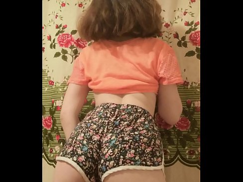 ❤️ Giovane pupa sexy fa uno striptease riprendendo i suoi pantaloncini alla telecamera ❤❌ Solo pornoal it.tusar.top ☑
